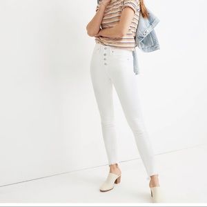 Madewell 10” high rise skinny jeans in pure white. Step hem edition. NWT